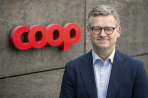 Rasmus Willig er ny formand for Coop amba, og han kommer til generalforsamlingen i Dalby Brugsforening. Foto: Coop.