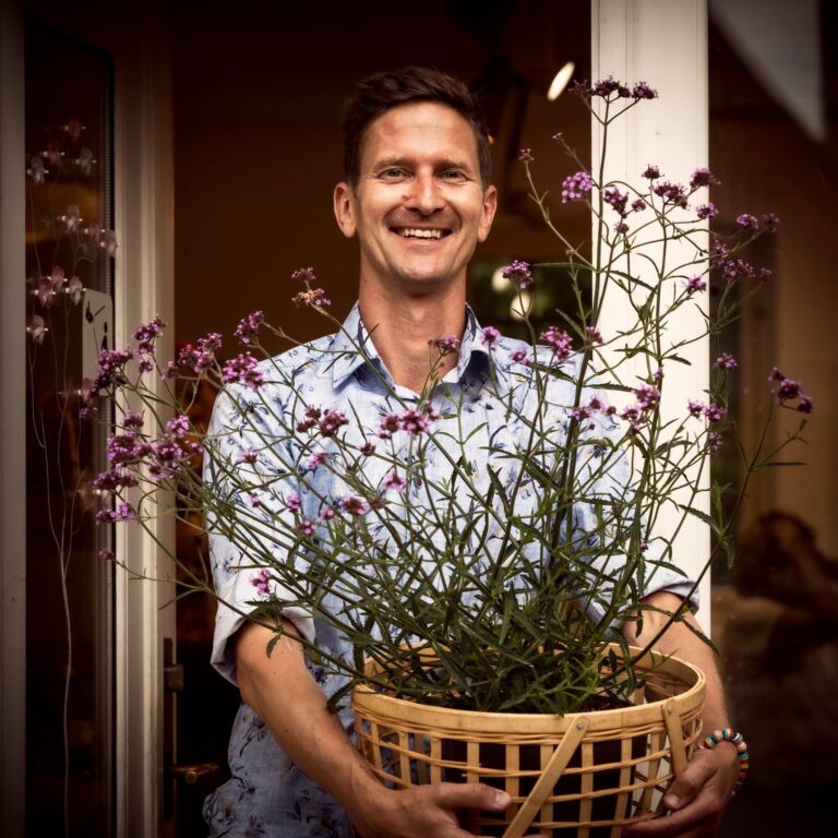 Nicolaj Lund Jensen lukker Veras Verden på Hesede Hovedgård og åbner i stedet i Næstved. Privatfoto.